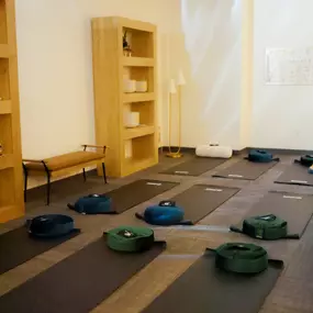 Breathwork sessions at Harper Clinic offer a safe space for deep healing through conscious breathing.
