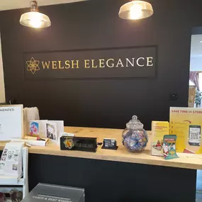 Bild von DHL Express Service Point (Welsh Elegance)