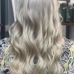 Cool All Over Blonde Hair Salon With Olaplex in Knoxville, TN