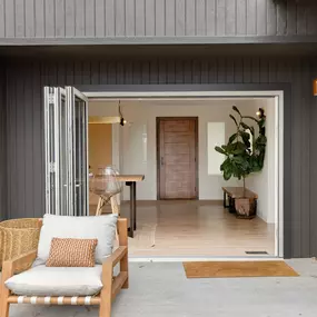 Bild von Compass: Kiki Kidder and Brad Thomas, Realtors
