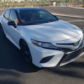 Windshield replacement in Phoenix Arizona By Premiere Auto glass.