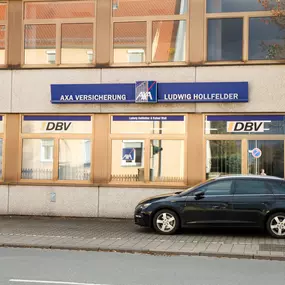 Außenansicht  - AXA Generalvertretung Ludwig Hollfelder e.K. - Kfz-Versicherung in  Forchheim