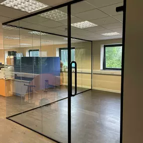 Bild von National Glass Partitions