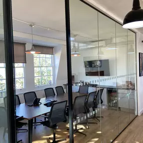 Bild von National Glass Partitions