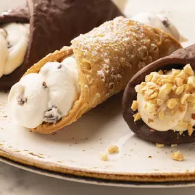 Buddy V's Italian Cannolis at Caesars Palace Las Vegas