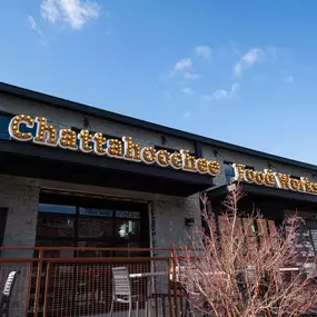 Chattahoochee Food Works is located 2.3 miles from Park Vue