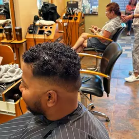 Bild von Shear Perfection Salon and Spa | Full Service Hair Salon
