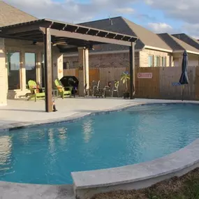 Bild von Limitless Custom Pools and Backyards