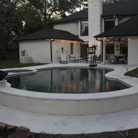 Bild von Limitless Custom Pools and Backyards