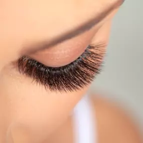 Volume Bold eyelash extensions for a dramatic, glamorous effect. Book Now