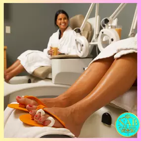 Long-lasting gel pedicure with a glossy finish for perfectly polished toes.