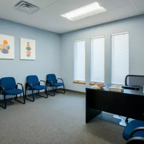 STR Behavioral Health Lancaster: A therapist office at our mental health and addiction outpatient treatment center.