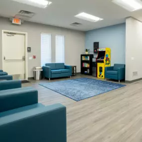 STR Behavioral Health Lancaster: The lounge area at our mental health and addiction outpatient treatment center.