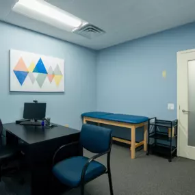 STR Behavioral Health Lancaster: Medical exam room at our mental health and addiction outpatient treatment center.