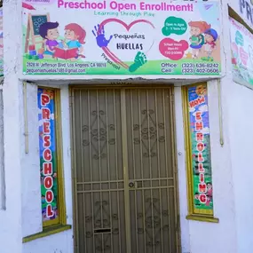 Pequeñas Huellas Preschool - Preschool and day care