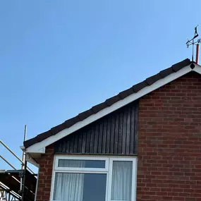 Bild von RedLine Roofing & Homes Ltd