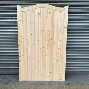 Bild von A B Wooden Gates & Garage Doors Ltd