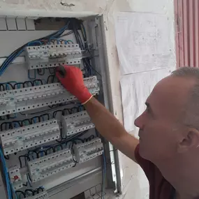 Electricista_AC_ELECTRICIAN_Mijas_Instalaciones_Electricas_Mijas_22.jpeg