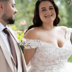 Bild von Linie 8 Brautmoden - Curvy Bride München