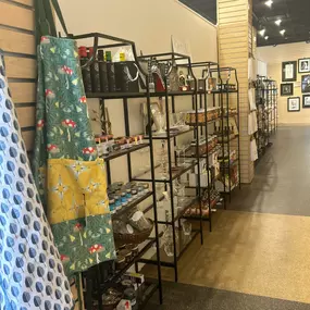 Local Gormet Foods, Gifts, Towels, Handmade Blankets, Gormet Chocolates