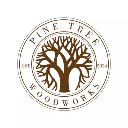 Logotipo de Pine Tree Woodworks LLC