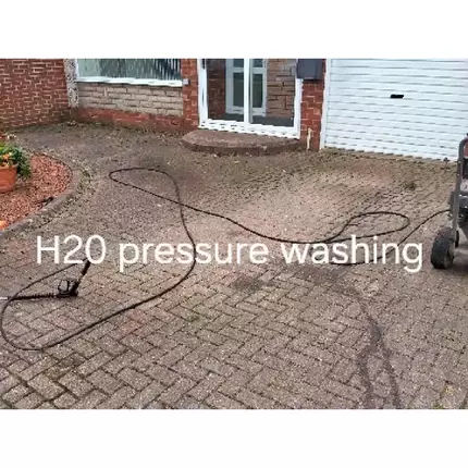 Logo fra H2O Pressure Washing