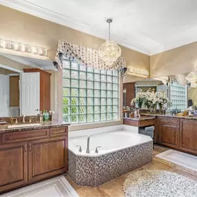 Bathroom Refinishing