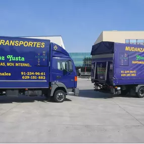 CamionesrealizandoMudanzas-1.JPG