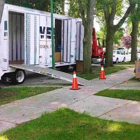 Movers in Elk Grove Village, IL