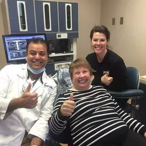 Bild von Dr. Nadeem Khan, DDS: Great Smiles Family Dentistry