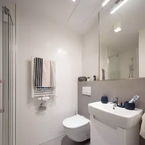 Double Studio Bathroom