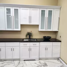 White Shaker Kitchen Installation