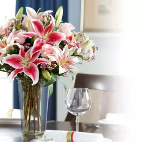 Discover beautiful, fresh flowers at Lessly's Flowers, your local florist in Columbia Heights, MN. Perfect for any occasion, we offer same-day delivery, custom arrangements, and exceptional customer service.