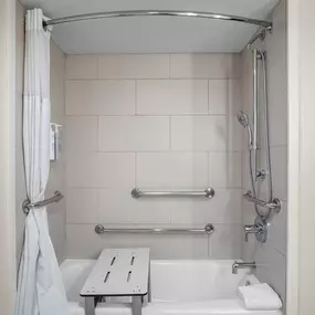 Guest room bath