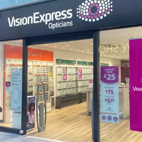 Bild von Vision Express Opticians - Staines