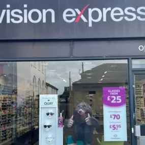 Bild von Vision Express Opticians - Bude