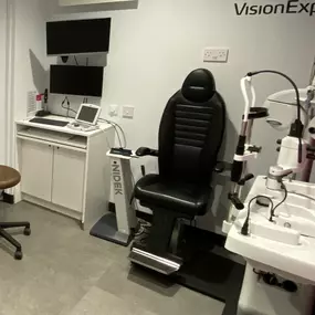 Bild von Vision Express Opticians - Bedford