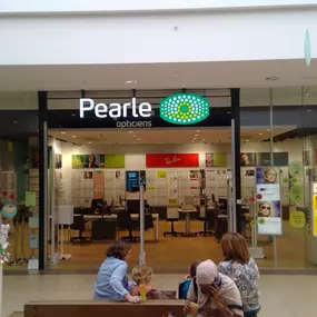 Bild von Pearle Opticiens Kuurne - Ringshopping Center Kortrijk Noord