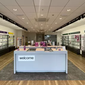 Bild von Vision Express Opticians - Uxbridge