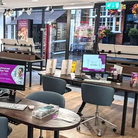 Bild von Vision Express Opticians - Salisbury