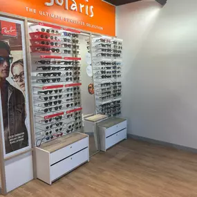 Bild von Pearle Opticiens Strombeek-Bever - Carrefour