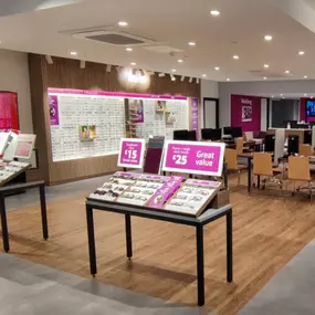 Bild von Vision Express Opticians - Colchester