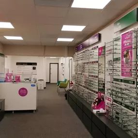 Bild von Vision Express Opticians - Millom