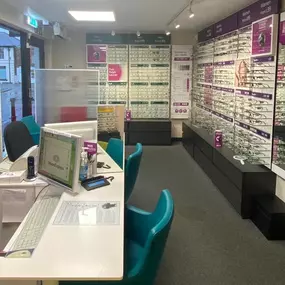 Bild von Vision Express Opticians - Holsworthy