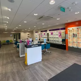 Bild von Vision Express Opticians - Cheltenham