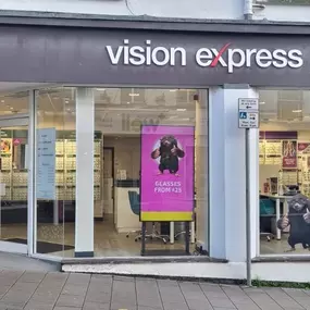 Bild von Vision Express Opticians - Bideford