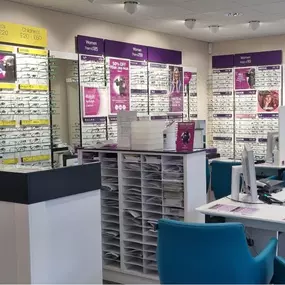 Bild von Vision Express Opticians - Bideford