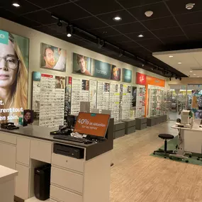 Bild von Pearle Opticiens La Louvière - Shopping Cora