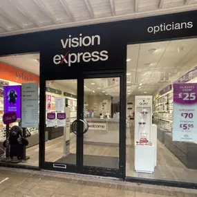 Bild von Vision Express Opticians - Witney