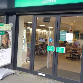 Bild von Pearle Opticiens Den Haag - Leyweg